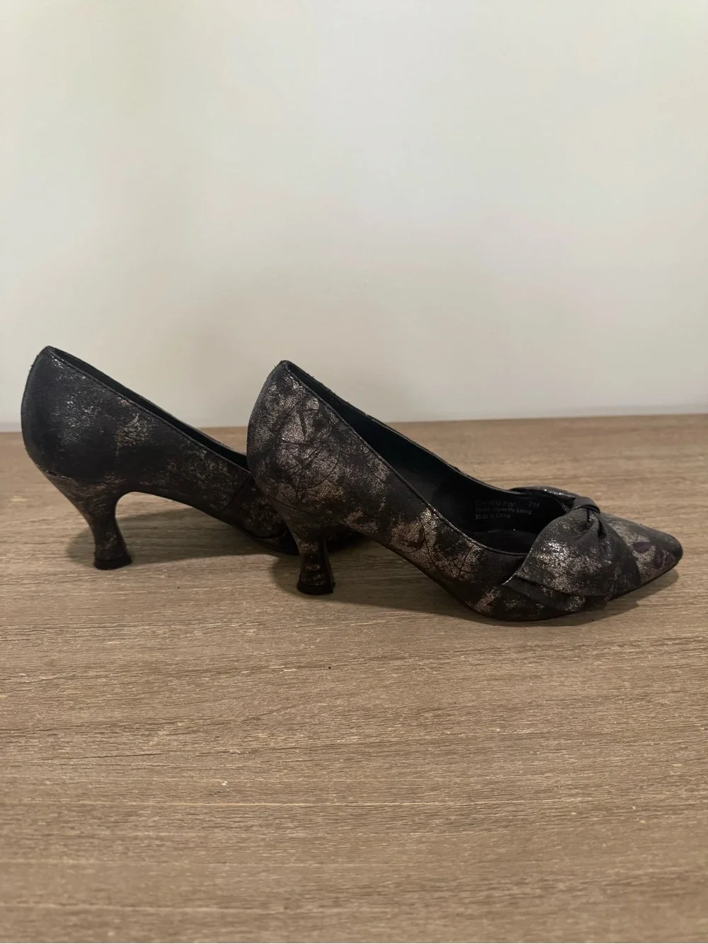 Bellini Metallic Black and Silver Knot-Toe Low Heels